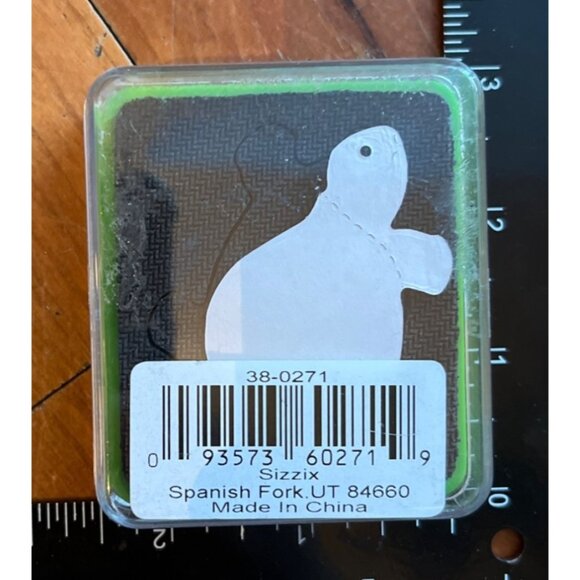 Turtle-Shaped Sizzix Die Cutter For Crafting & Scrapbooking 38-0271 - Picture 2 of 2